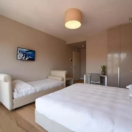 ベッド・アンド・ブレックファスト Piazza Cavour 3*