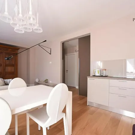 Piazza Cavour リエーティ